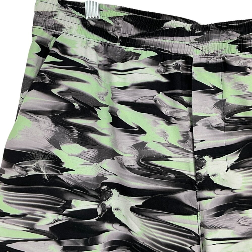 Lululemon Pace Breaker Linerless Shorts 7" Paint Glide Multi Size XL Men's - Picture 3 of 7